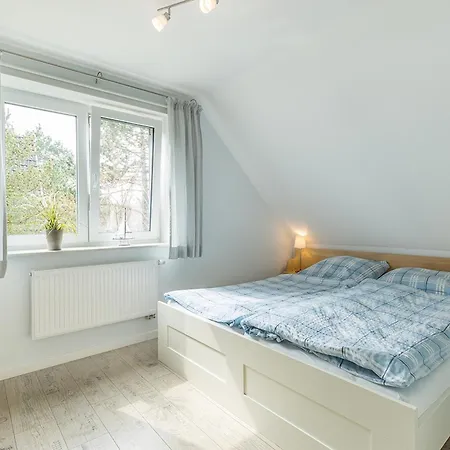 Broderhus Bude * Böhl